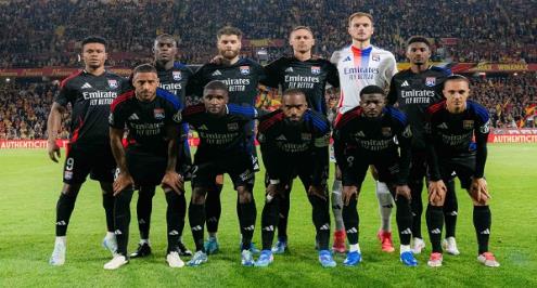 ليون يعود للانتصارات بفوز مثير على تولوز بالدوري الفرنسي
